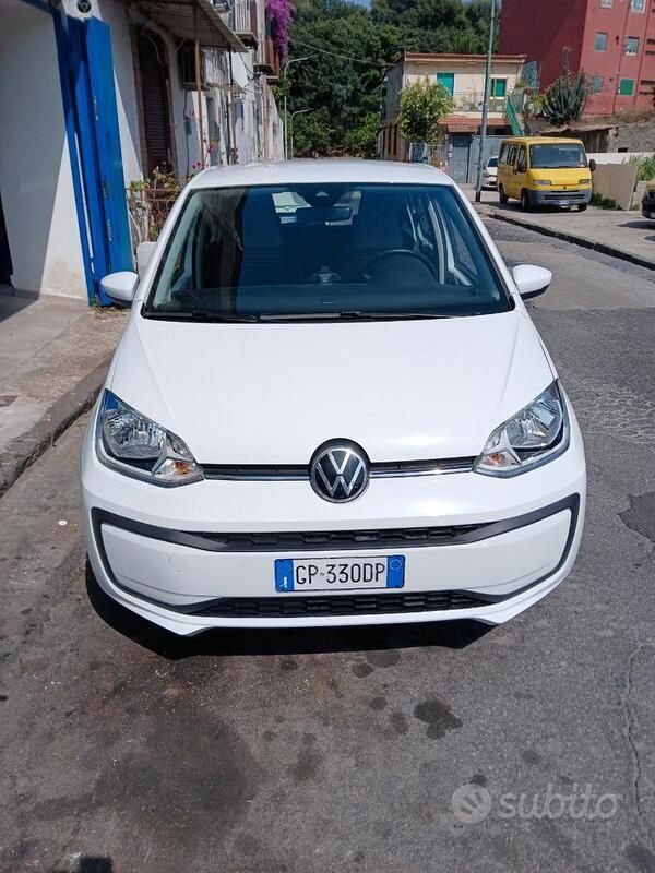 Bianco Usata 2023 VW up! Due volumi | 12.000 € (Ottimo prezzo) - Immagine 1/4