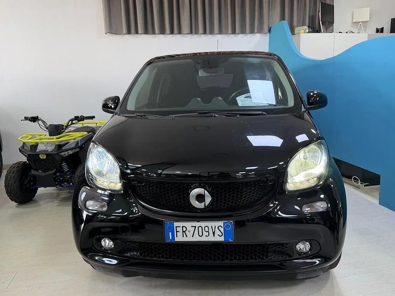 Usata Smart ForFour Passion 70 CV (51 kW) 2018 Nero Utilitaria