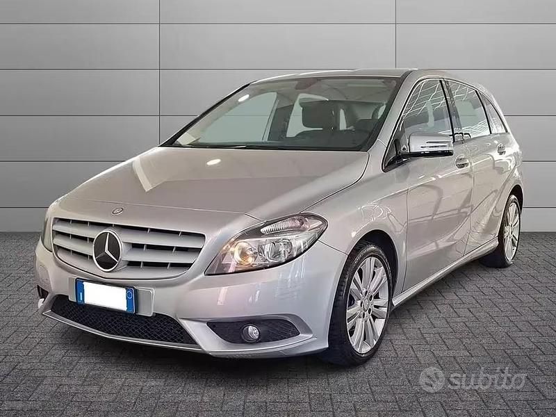 Usata Mercedes B180 Executive 109 CV (80 kW) 2013 Grigio Monovolume