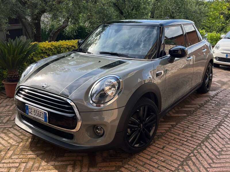 Grigio Usata 2021 Mini Cooper Business Due volumi | 19.000 € (Buon prezzo) - Immagine 1/4