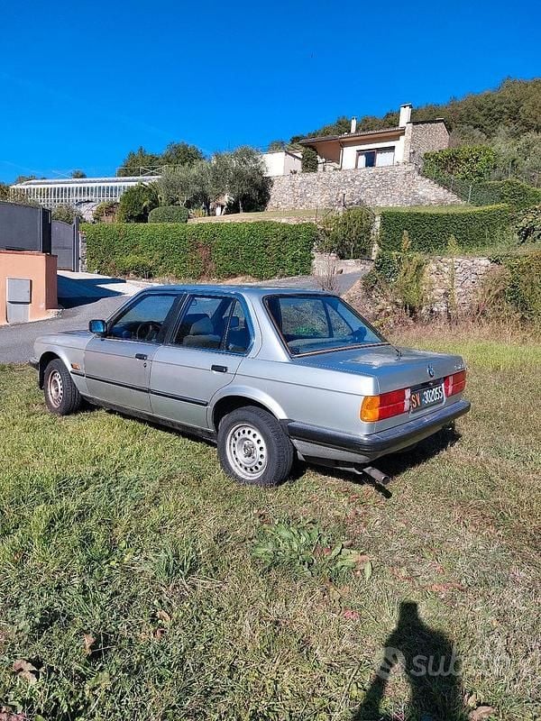 Usata BMW 318 105 CV (77 kW) 1985 Grigio Berlina