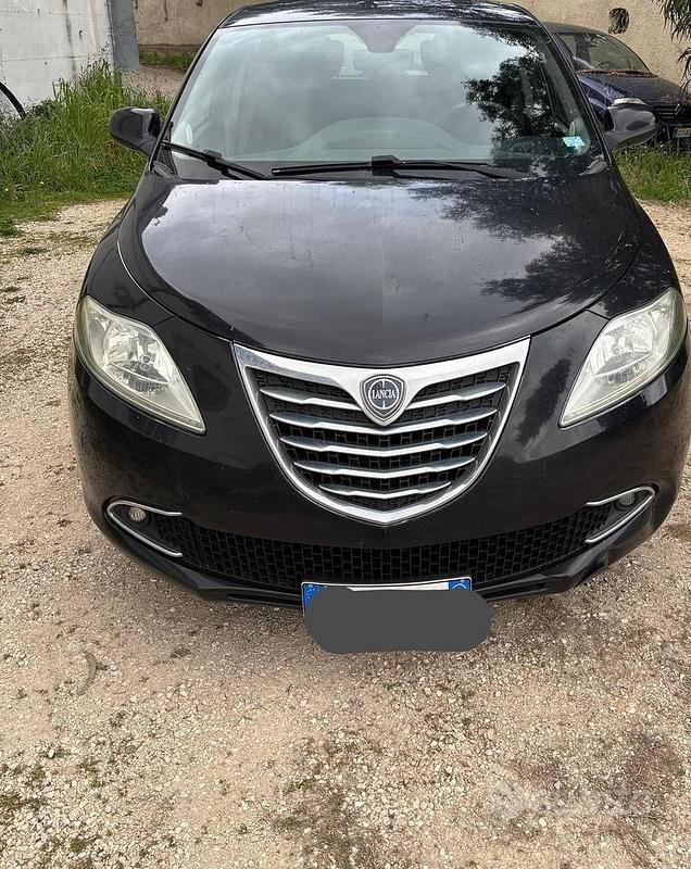 Usata Lancia Ypsilon 2011 Nero Utilitaria