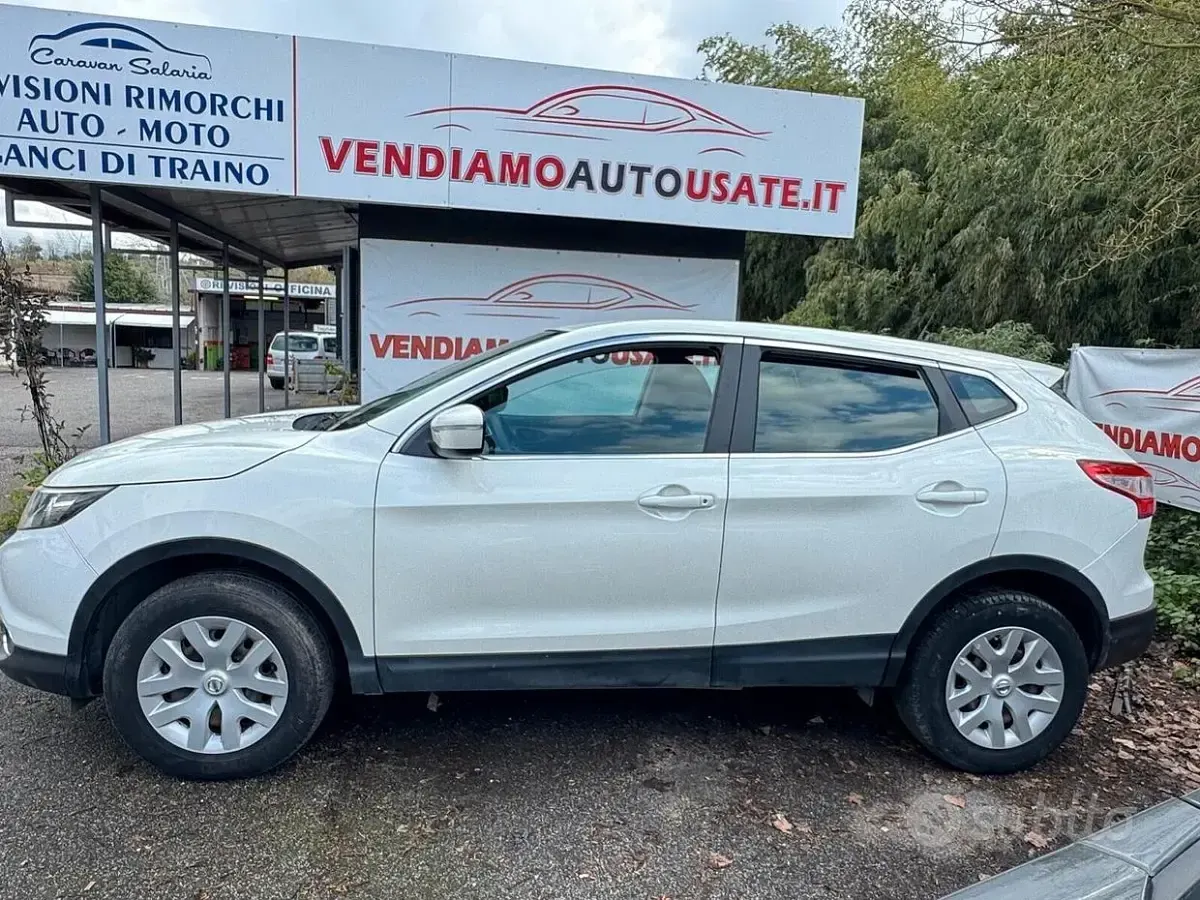 Usata Nissan Qashqai +2 Visia 110 CV (80 kW) 2014 Bianco SUV