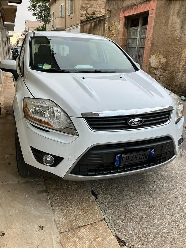 Usata Ford Kuga 140 CV (102 kW) 2013 SUV
