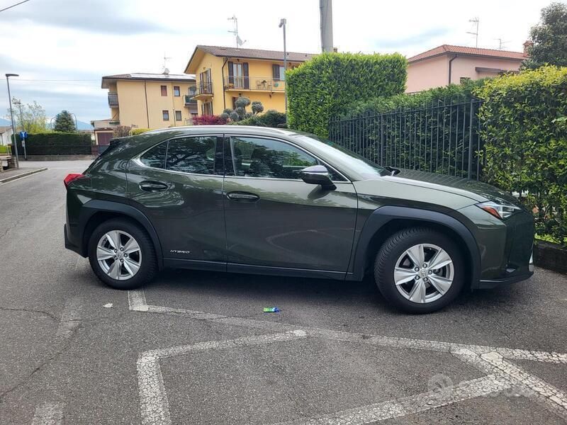Usata Lexus UX 2019 Verde SUV