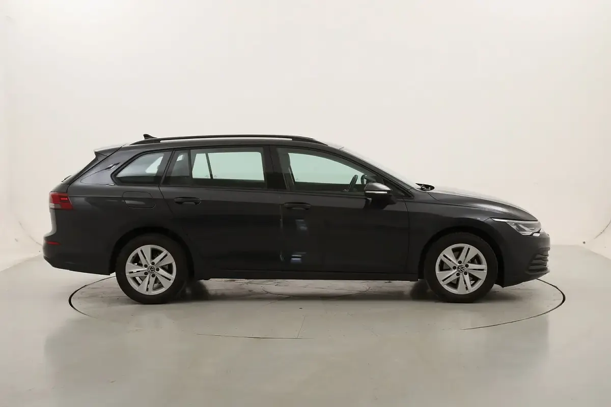 Usata VW Golf VIII Life 130 CV (95 kW) 2022 Station wagon