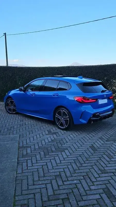 Usata BMW 118 M Performance 150 CV (110 kW) 2022 Blu Utilitaria