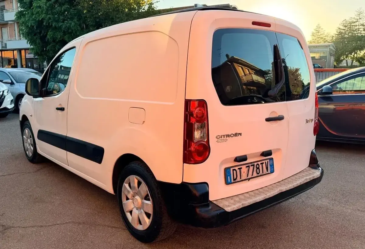 Usata Citroën e-Berlingo 90 CV (66 kW) 2009 Bianco Furgone