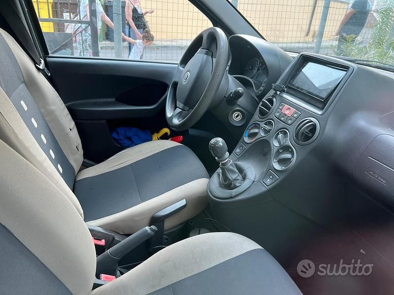 Usado Fiat Panda 4x4 69 CV (50 kW) 2006 Verde Utilitario