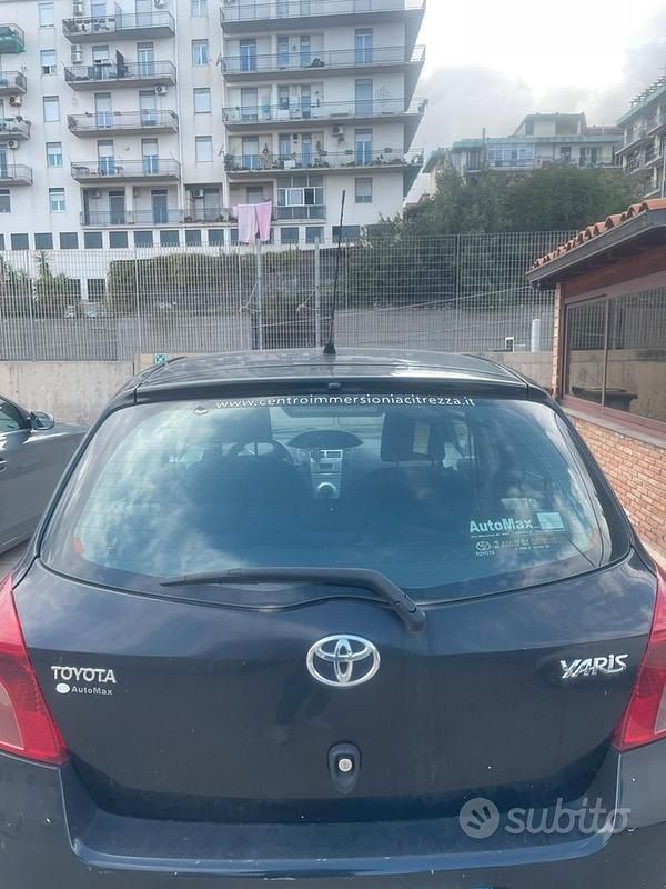 Usata Toyota Yaris 2008 Nero Utilitaria