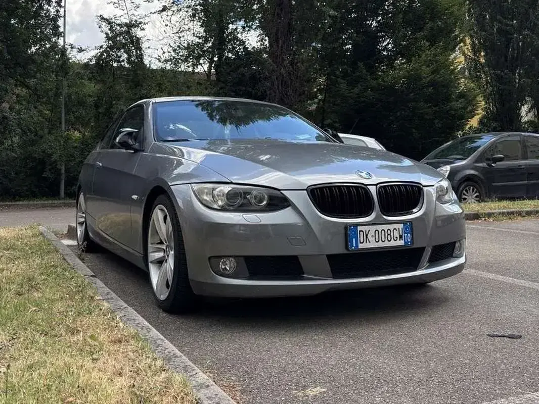 Usata BMW 320 177 CV (130 kW) 2007 Grigio Coupé