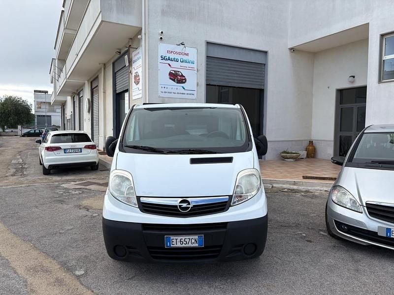 Usata Opel Vivaro 114 CV (83 kW) 2013 Bianco Monovolume