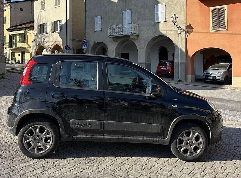 Usata Fiat Panda 4x4 S 95 CV (69 kW) 2016 Utilitaria