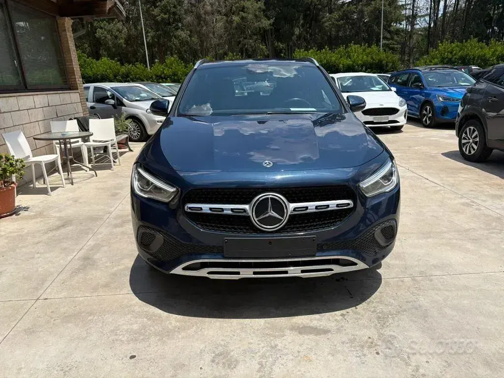 Usata Mercedes GLA200 150 CV (110 kW) 2021 Blu SUV