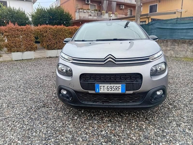 Usata Citroën C3 Shine 100 CV (73 kW) 2018 Grigio Berlina