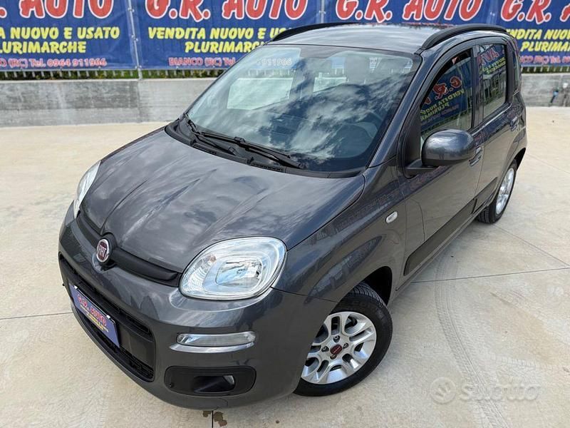Usata Fiat Panda Lounge 95 CV (69 kW) 2018 Grigio Utilitaria