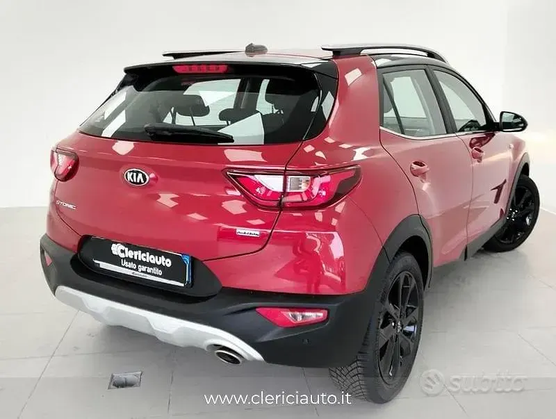 Usata Kia Stonic Style 116 CV (85 kW) 2020 Rosso SUV
