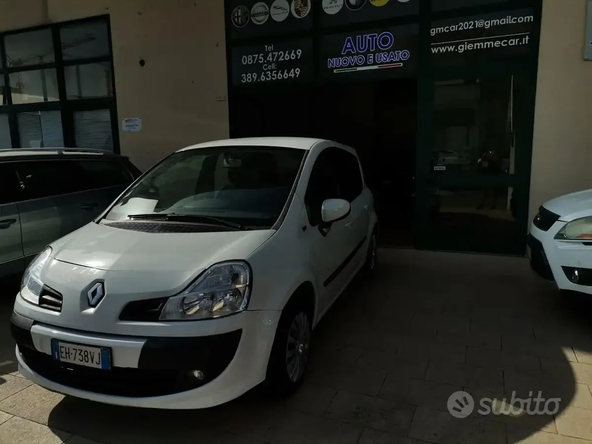 Usata Renault Modus 75 CV (55 kW) 2011 Bianco Monovolume