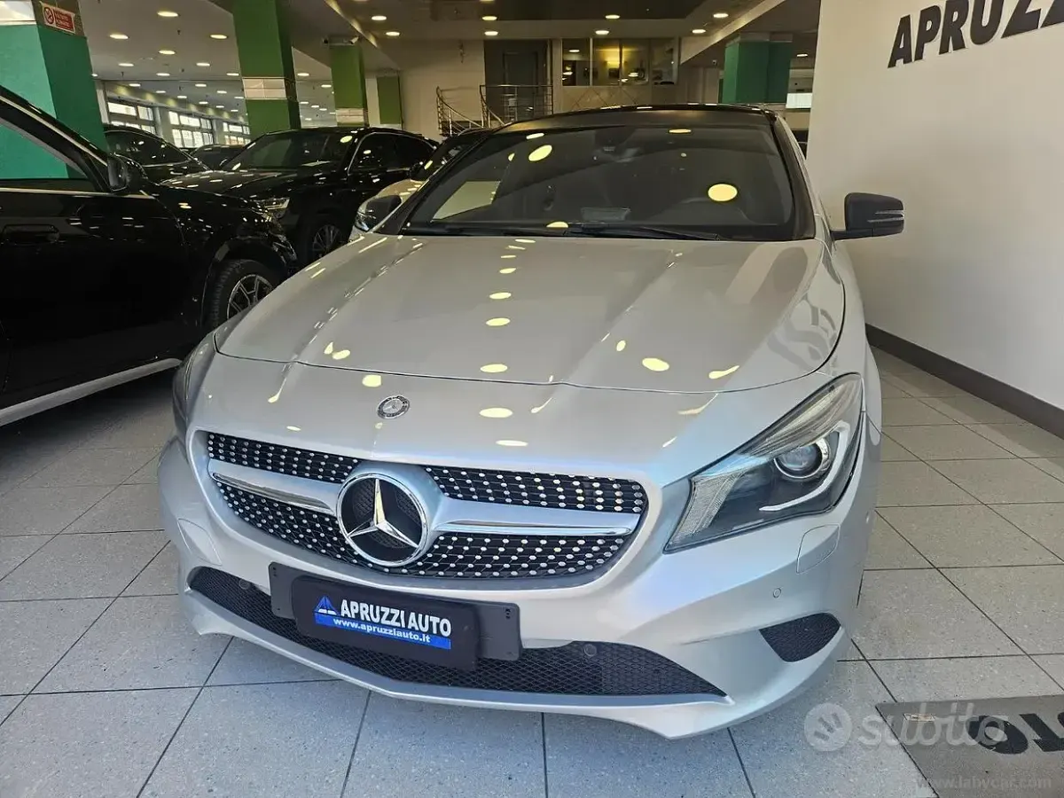 Usata Mercedes CLA200 Premium 136 CV (100 kW) 2013 Argento Coupé