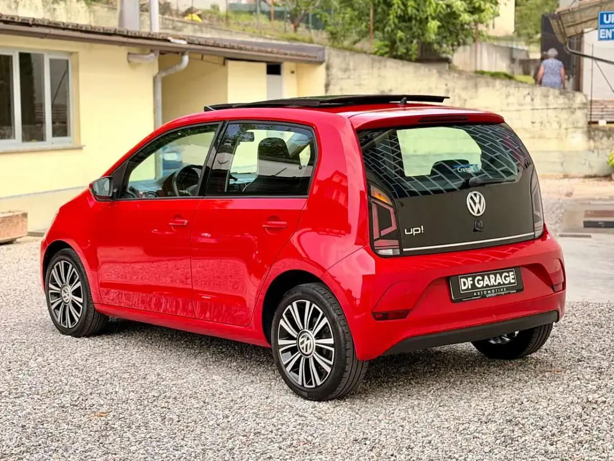 Usata VW up! Highline 75 CV (55 kW) 2019 Rosso Utilitaria
