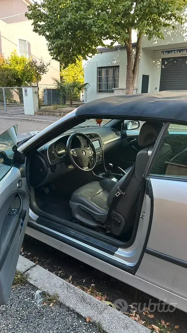 Usata Saab 9-3 160 CV (117 kW) 2007 Grigio Cabrio