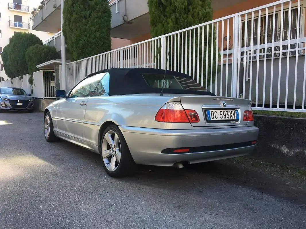 Usata BMW 320 Cabriolet Efficient Dynamics 150 CV (110 kW) 2006 Argento Cabrio