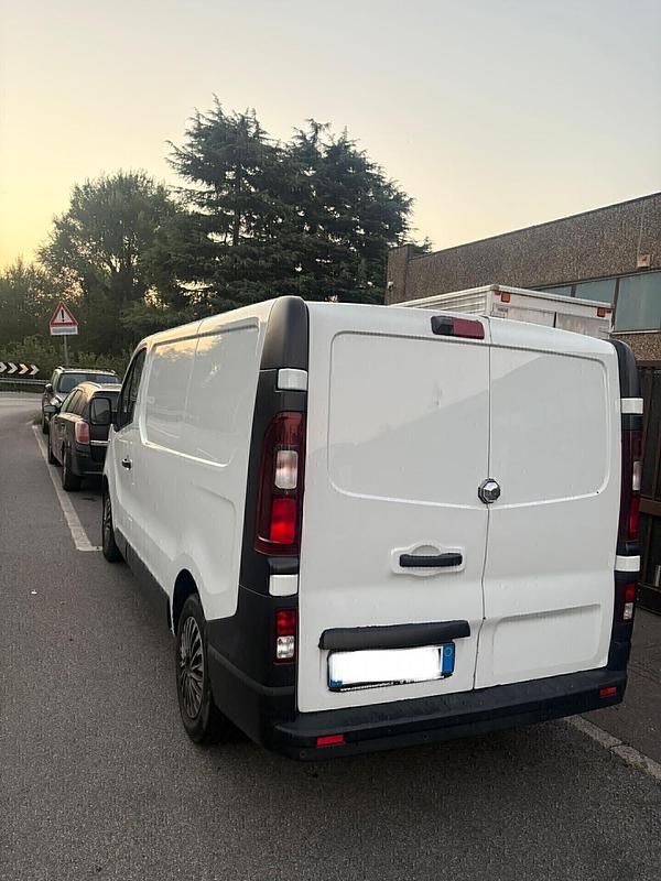 Usata Renault Trafic 95 CV (69 kW) 2019 Bianco Monovolume