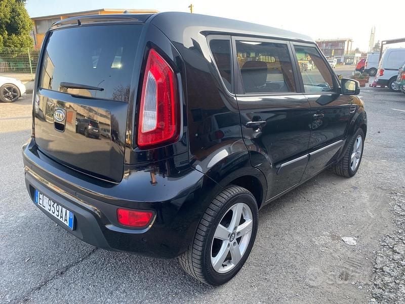 Usata Kia Soul Urban 127 CV (93 kW) 2012 Nero SUV