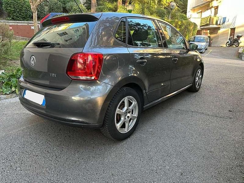 Usata VW Polo Comfortline 75 CV (55 kW) 2009 Grigio Berlina