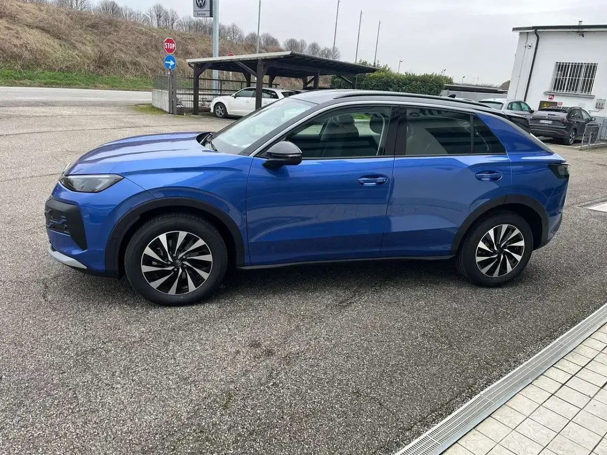 Nuova VW T-Roc Life 116 CV (85 kW) 2026 Other SUV