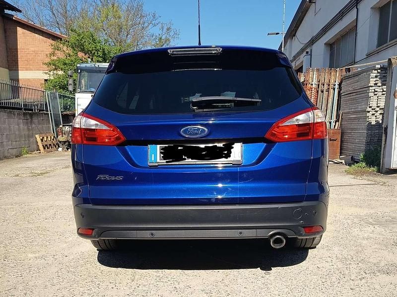 Usata Ford Focus Titanium 140 CV (102 kW) 2014 Blu/azzurro Station wagon