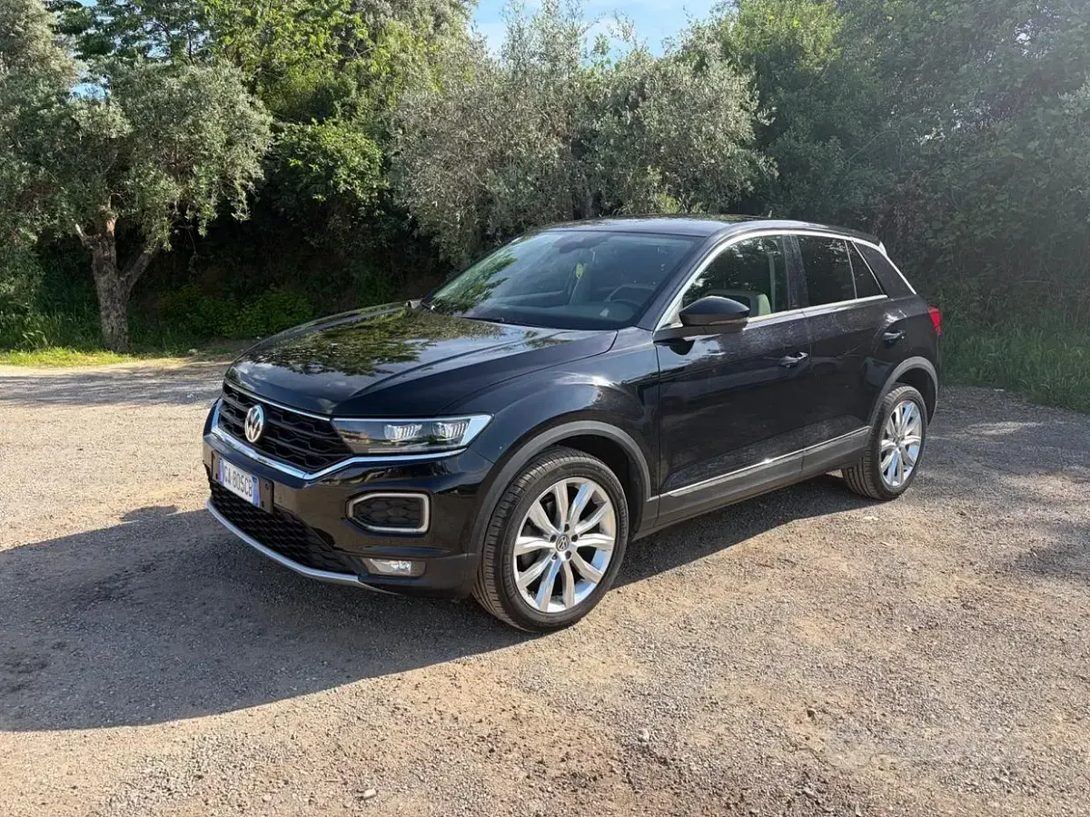 Usata VW T-Roc Advance 116 CV (85 kW) 2020 Nero SUV