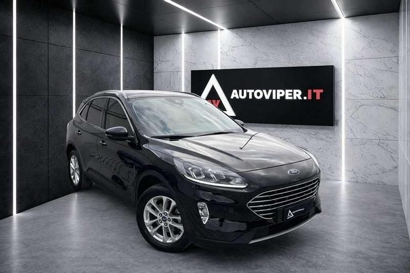 Usata Ford Kuga Titanium 120 CV (88 kW) 2021 Nero SUV