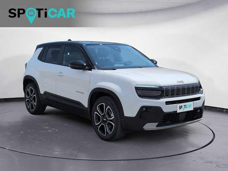 Usado Jeep Avenger Summit 101 HP (74 kW) 2024 Branco SUV