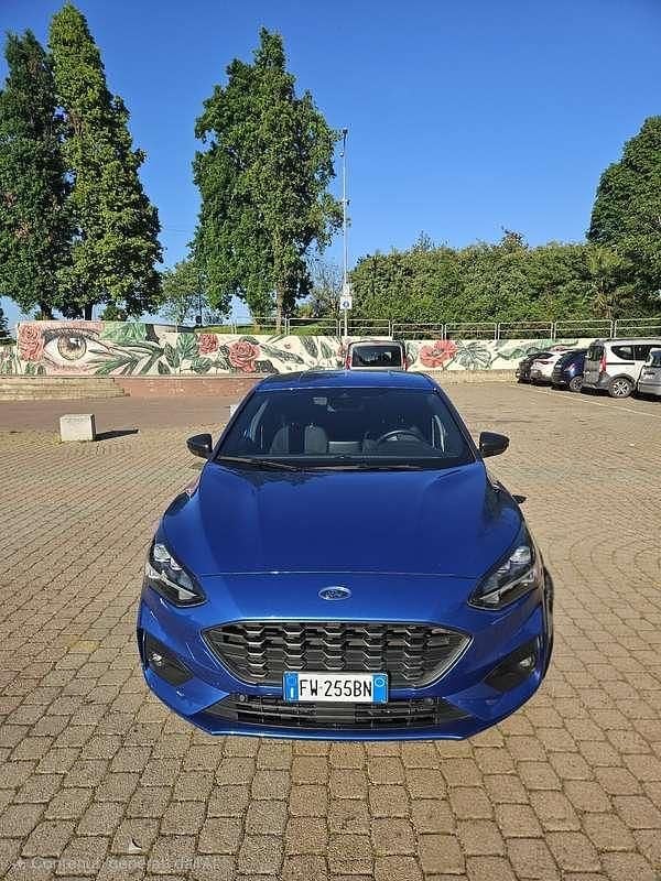 Usata Ford Focus ST-Line X 120 CV (88 kW) 2019 Blu/azzurro Berlina