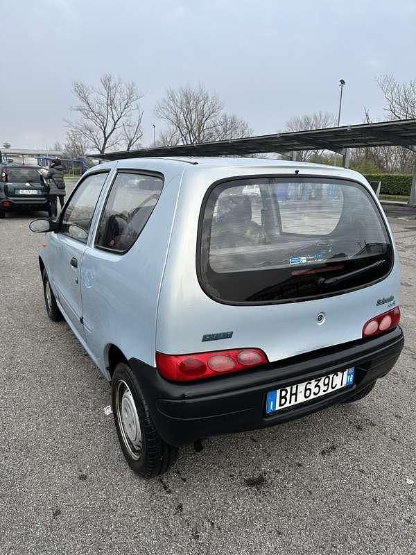Usata Fiat Seicento Young 39 CV (28 kW) 2000 Utilitaria