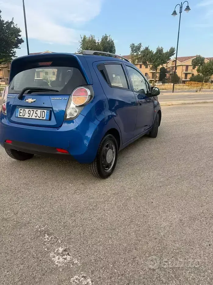 Usata Chevrolet Spark 68 CV (50 kW) 2010 Bluazzurro Utilitaria