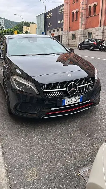 Usata Mercedes A250 218 CV (160 kW) 2017 Utilitaria
