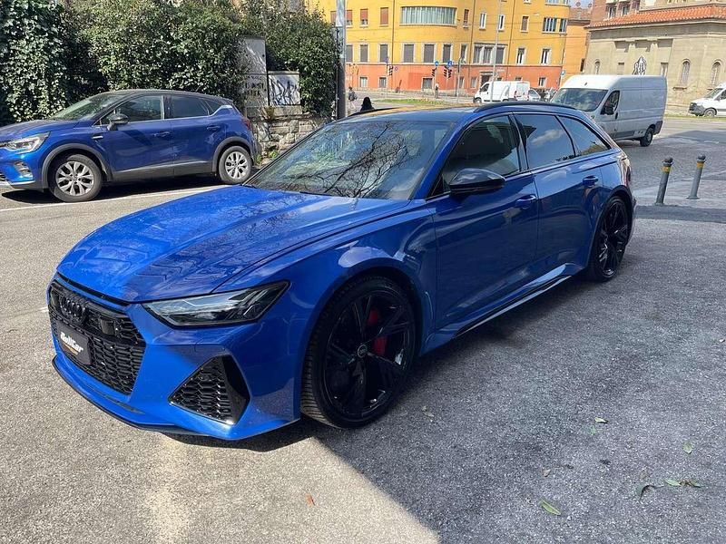 Usata Audi RS6 600 CV (441 kW) 2023 Blu nogaro Station wagon