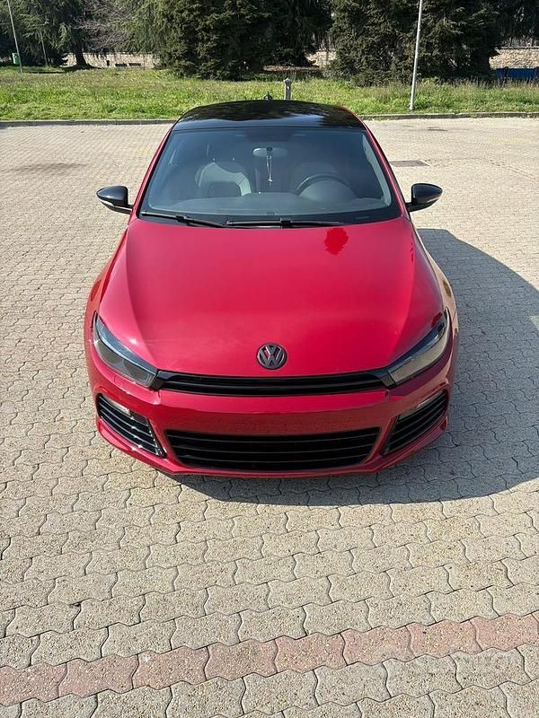 Usata VW Scirocco R-line 122 CV (89 kW) 2011 Rosso Coupé