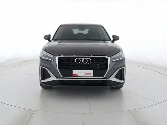 Usata Audi Q2 S-Line 150 CV (110 kW) 2025 Grigio daytona perlato SUV