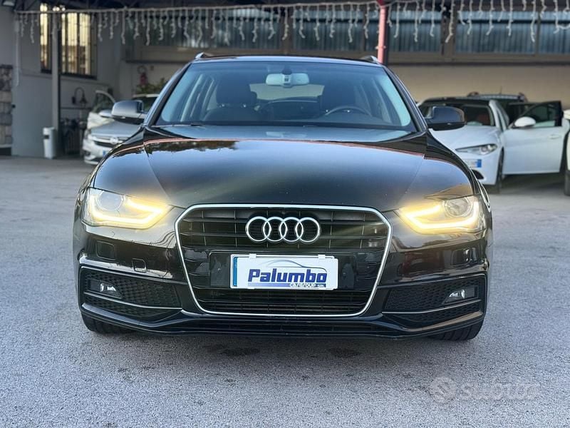Usado Audi A4 Advanced 150 CV (110 kW) 2015 Negro Familiar