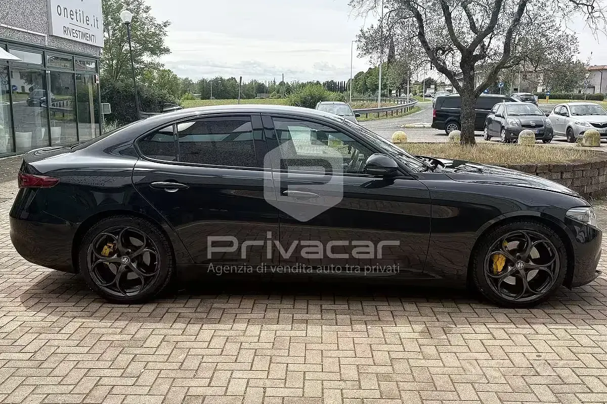 Usata Alfa Romeo Giulia 160 CV (117 kW) 2020 Nero Berlina