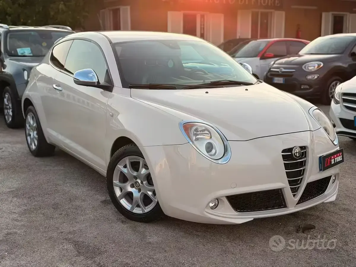 Usata Alfa Romeo MiTo Distinctive 95 CV (69 kW) 2010 Bianco Utilitaria