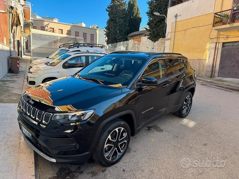 Nero Usata 2024 Jeep Compass Limited SUV | 22.000 € (Super prezzo) - Immagine 1/4