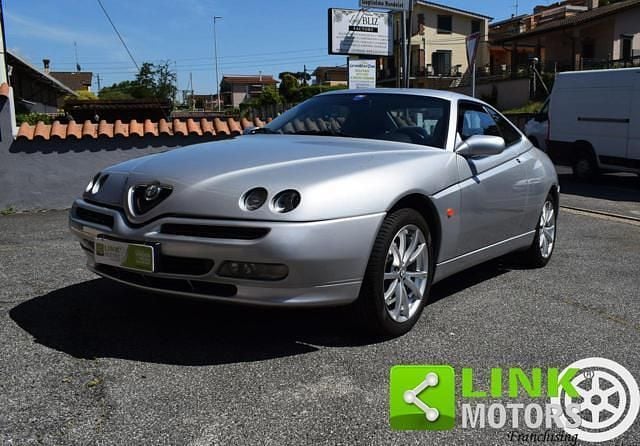 Usata Alfa Romeo GTV 144 CV (105 kW) 2000 Grigio Coupé