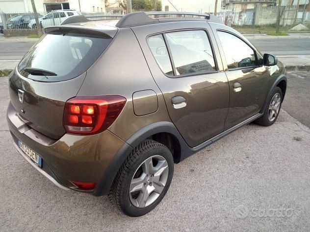 Usata Dacia Sandero Stepway 90 CV (66 kW) 2020 Berlina