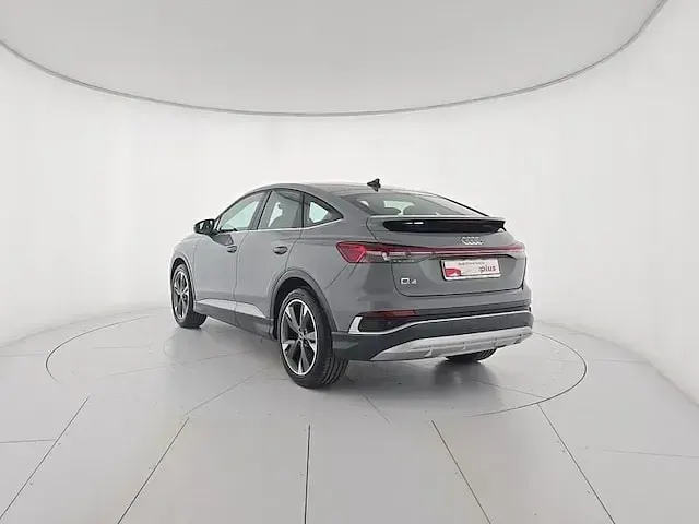 Usata Audi Q4 e-tron S-Line 125 kW (170 CV) 2025 Grigio selce SUV