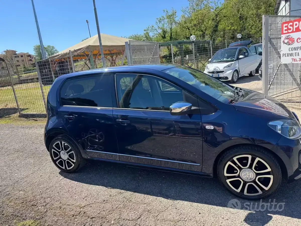 Usata VW up! 75 CV (55 kW) 2012 Blu Utilitaria