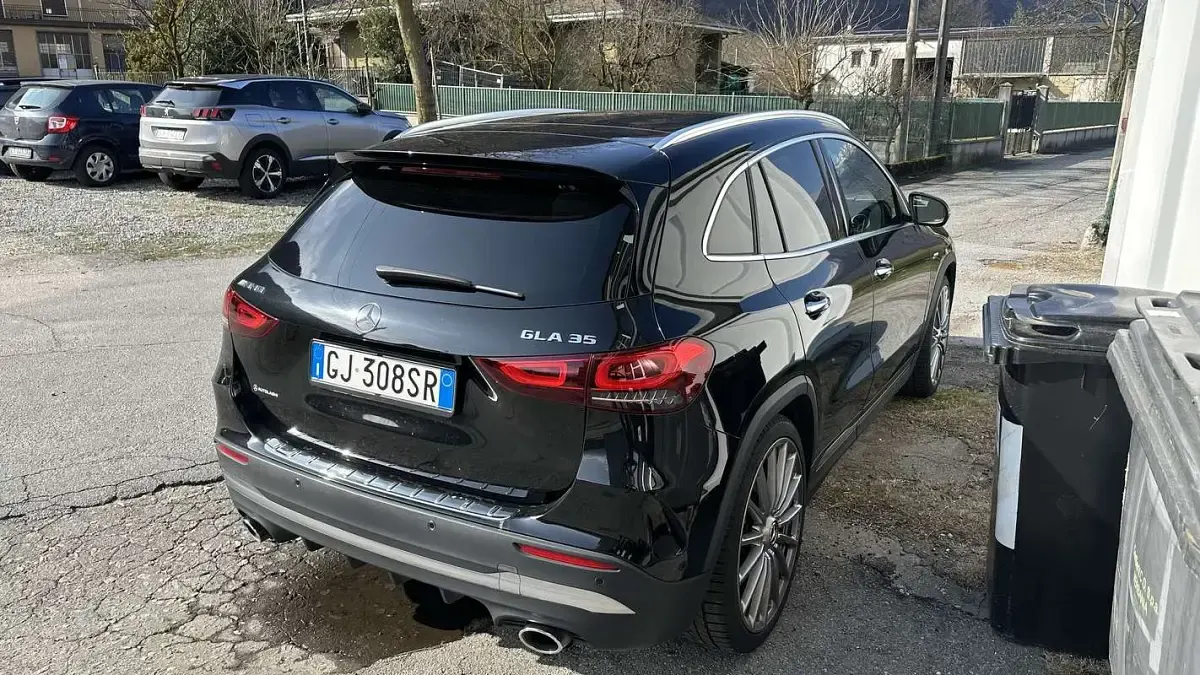 Usata Mercedes GLA35 AMG AMG 306 CV (225 kW) 2022 Nero SUV